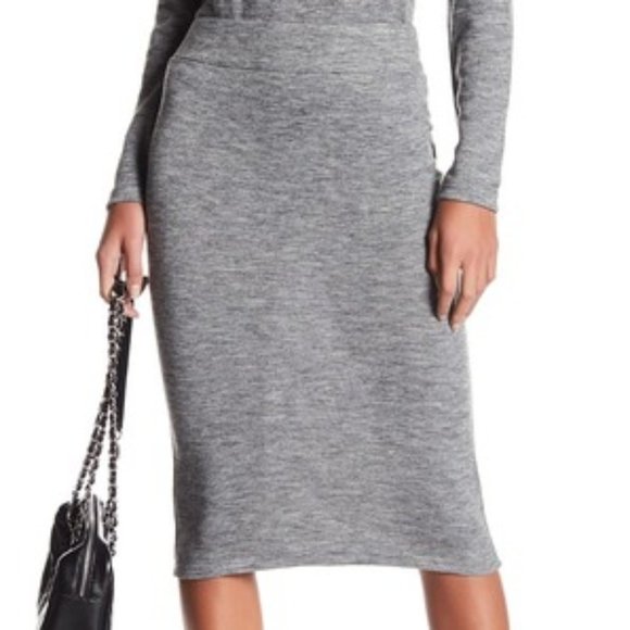 free press Dresses & Skirts - 🦋Free Press Cozy Gray Heathered Knit Pencil Skirt